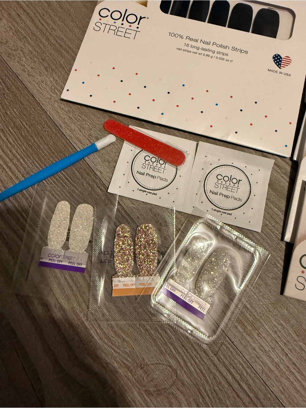 Color Street Nails - Picture 4 of 4